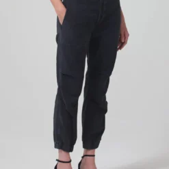 CITIZENS OF HUMANITY Agni Utility Trouser - Washed Black -Deals Moda Zoom Store 1995 576 AGNI UTILITY PANT WASHED BLACK 1635 900x 06a74af7 e6df 4ab7 b09f 2b9f027765ba