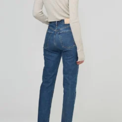 CITIZENS OF HUMANITY Daphne High Rise Stovepipe Jean - Winsome -Deals Moda Zoom Store 608x211903 3009 DAPHNE WINSOME 718 FINISHED ca125a66 c961 4795 9e6a 8ef0b9b0ee63