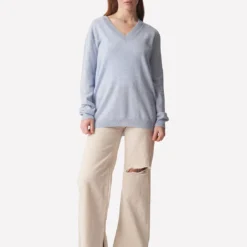 Boyfriend V-neck Sweatshirt