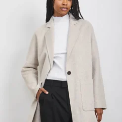 RAILS Everest Coat - Oatmeal -Deals Moda Zoom Store EVEREST OATMEAL 1255 767x c2a08e37 97a7 4f24 a492 de8e7b2e7c1b