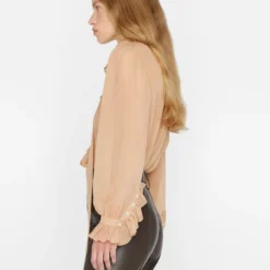 FRAME Ruffle Blouse - Blush 10 FRAME Ruffle Blouse - Blush -Deals Moda Zoom Store F23SBL03 BLUSH 0815