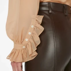 FRAME Ruffle Blouse - Blush 15 FRAME Ruffle Blouse - Blush -Deals Moda Zoom Store F23SBL03 BLUSH 0825