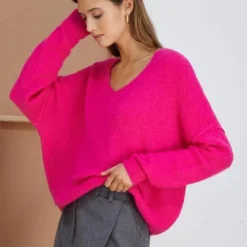 Hailey V-Neck Sweater -Deals Moda Zoom Store IMAGERESIZE 3 590x 27196fd1 2709 4914 8755 a69516b9eec2