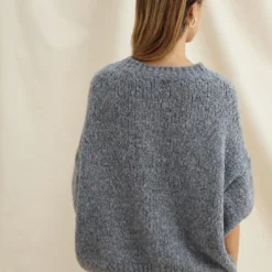 Rosalia Sleeveless Sweater -Deals Moda Zoom Store IMAGERESIZE 4 48863e27 2c2f 451b a9cd 1d60c698466c