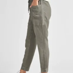 Splendid Gia Pant -Deals Moda Zoom Store RS3C830SE SVB 3 900x900.progressive 01a27322 925a 45fa 96e4 ce93ac76014f