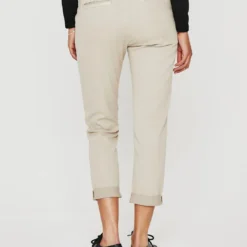 AG Jeans Caden Trouser - Dry Dust -Deals Moda Zoom Store SBW1613SLDYDT 6 df176f78 67d7 4c89 9eb3 4795cd60102c