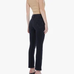 MOTHER Mid Rise Dazzler Ankle Jean - Deep End -Deals Moda Zoom Store ezgif.com gif maker 8 68a86c8d 95c3 41bf 9880 b35a9eb66941